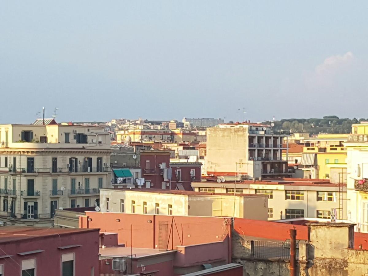 La Luna Di Pippo Napoli Esterno foto